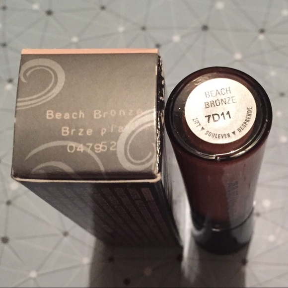 X SOLD X NIB Mary Kay Beach Bronze Lip Gloss - Picture 3 of 6